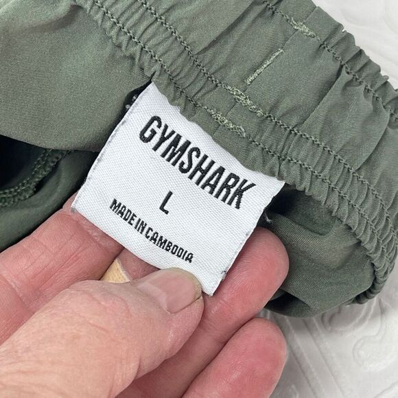 Gymshark Green Lightweight Arrival Slim Fit Athletic Shorts Size Large - Picture 3 of 6